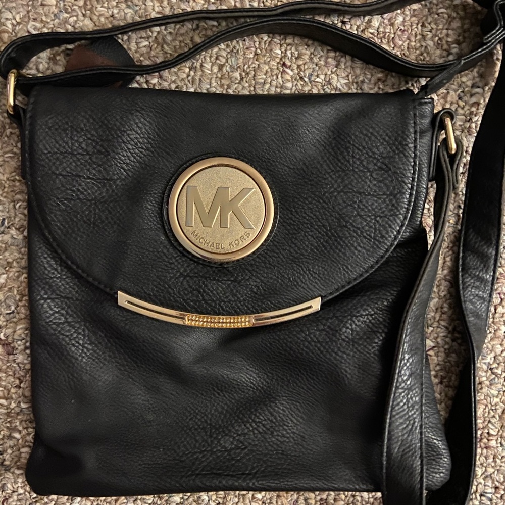 Purses - Picture 4 of 7